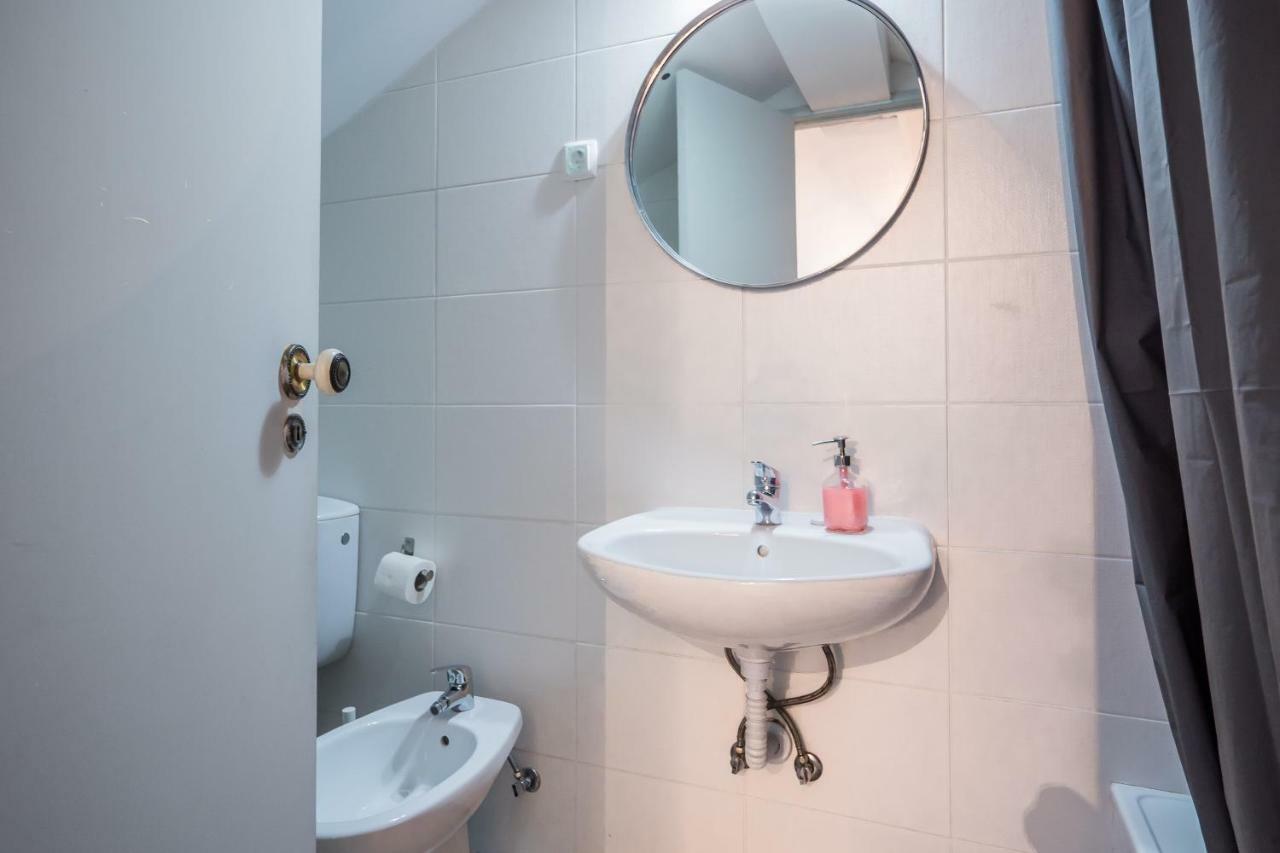 Maria'S 5Th Avenue Apartment เซตุบาล ภายนอก รูปภาพ